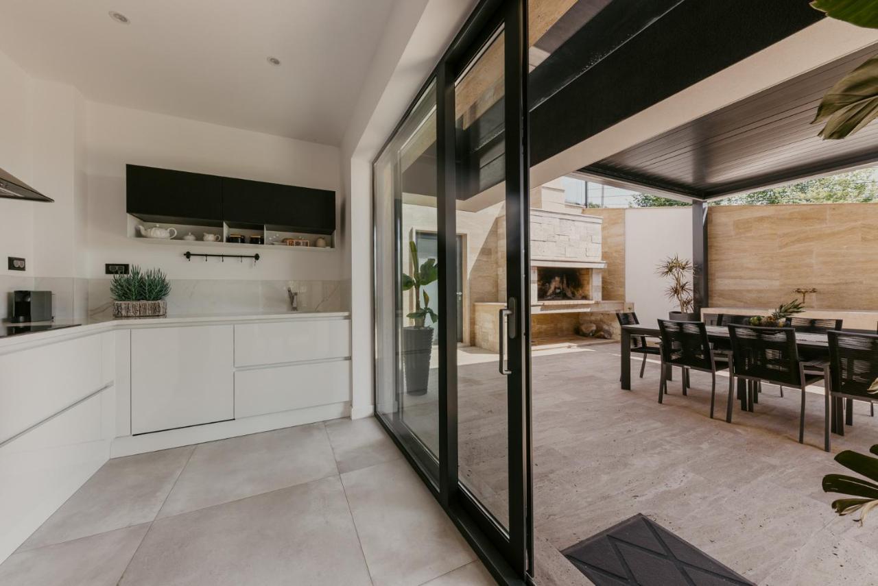 Villa Bloomhill Escape Трогир Экстерьер фото